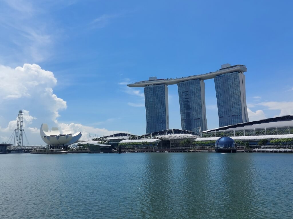 Singapore - Friendchise