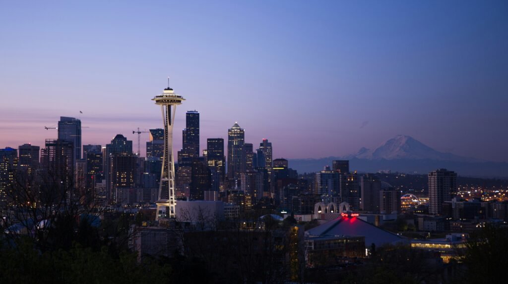 Seattle city view - Friendchise